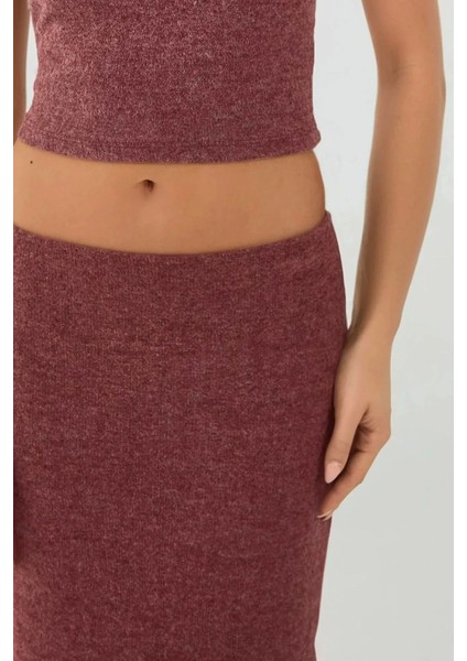 Kadın Elastik Bel Yumuşak Dokulu Yırtmaçlı Etek Bordo Kırmızı