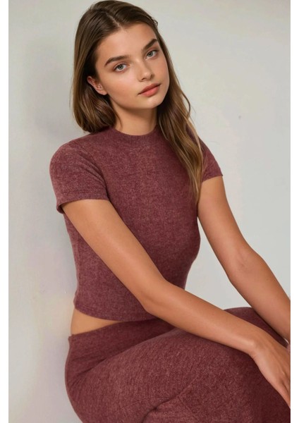 Kadın Elastik Bel Yumuşak Dokulu Yırtmaçlı Etek Bordo Kırmızı