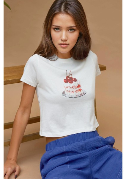 Kadın Baskı Detaylı Regular Fit Bisiklet Yakalı %100 Pamuklu Crop T-shirt Red