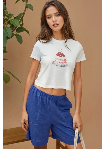 Kadın Baskı Detaylı Regular Fit Bisiklet Yakalı %100 Pamuklu Crop T-shirt Red