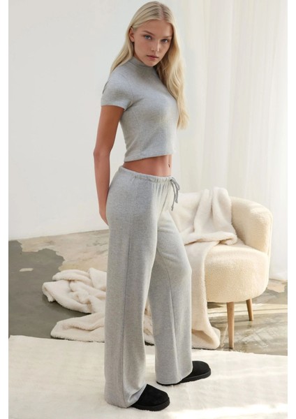 Kadın Bağcıklı Yumuşak Dokulu Örme Pantolon Açık Gri