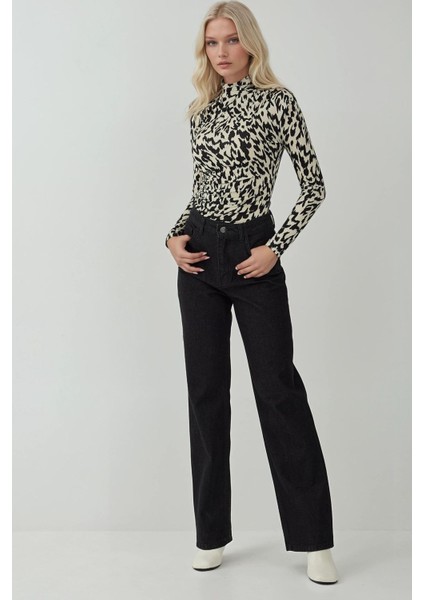 Kadın Desenli Dik Yaka Uzun Kollu Üst Çok Renkli