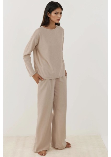 Kadın Yumuşak Dokulu Rahat Kesim Örme Pijama Takımı Natural