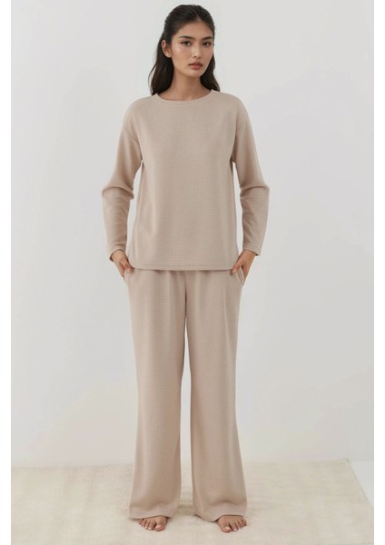 Kadın Yumuşak Dokulu Rahat Kesim Örme Pijama Takımı Natural