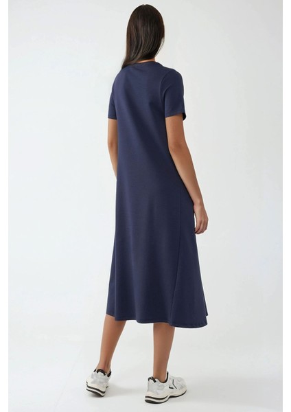 Kadın Yuvarlak Yaka Kısa Kollu Basic Midi Elbise Busem Collection Blue