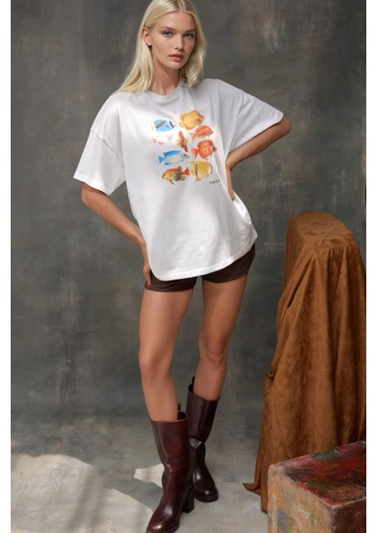 Kadın Kadın %100 Pamuk Bisiklet Yaka Oversize Beyaz Baskılı T-Shirt White