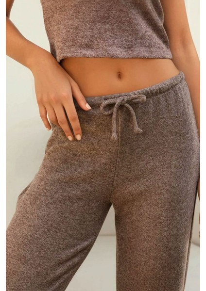 Kadın Bağcıklı Yumuşak Dokulu Örme Pantolon Kahve Kahvesi