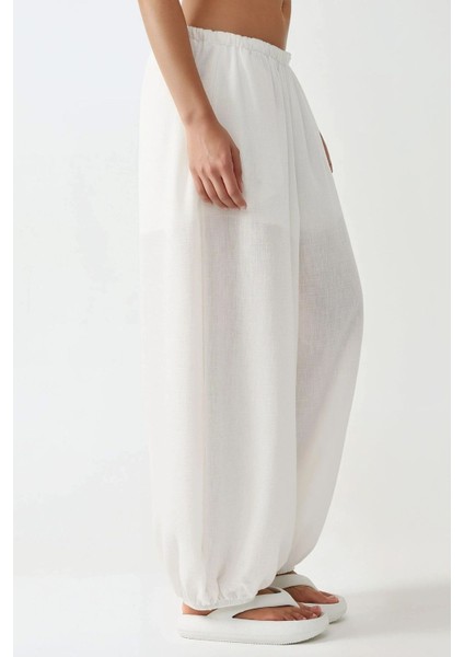 Kadın Düşük Bel Bol Kesim Jogger Pantolon Beyaz