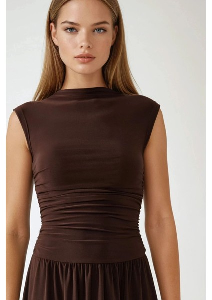 Kadın Yuvarlak Yakalı Rahat Kesim Midi Elbise Kestane Kahvesi