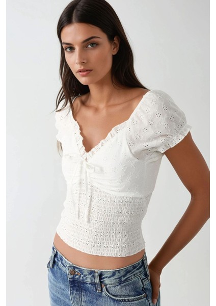 Kadın Dokulu V Yakalı Üst White