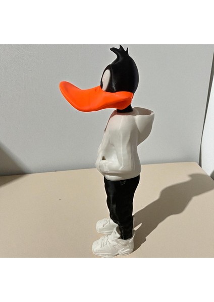 Ceresshop Daffy Duck Figürü 28 cm – Hoodie & Sneaker Tasarımlı Dekoratif Obje Siyah modelleri