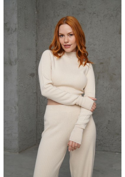 Triko Fitilli Parmak Geçmeli Bluz ve Yüksek Bel Pantolon Ikili Takım modelleri