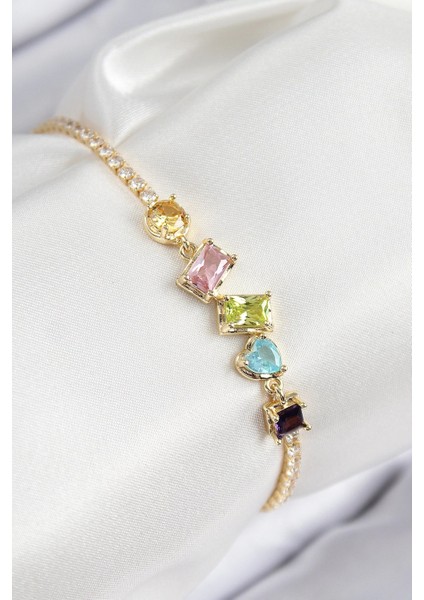 Pirinç Renkli Zirkon Taşlı Geometrik Model Gold Renk Kadın Bileklik