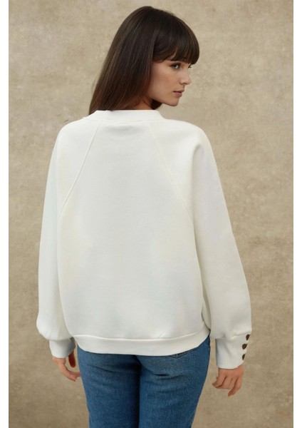Kadın İşlemeli Pamuklu Sweatshirt Tozlu Beyaz