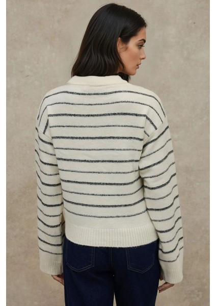 Kadın Çizgili Yuvarlak Yaka Yumuşak Triko Kazak Çok Renkli