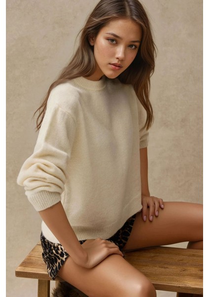 Kadın Yuvarlak Yaka Basic Kazak Natural