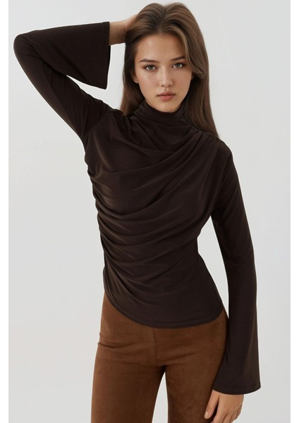 Kadın Şık Uzun Kollu Slim Fit Yuvarlak Yaka Üst Mocha Kahvesi