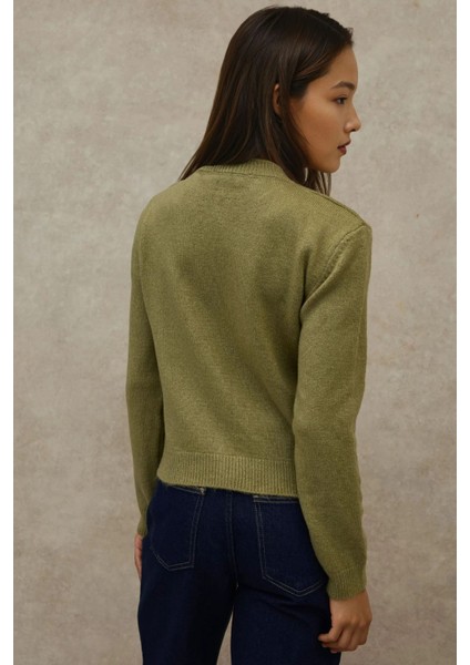 Kadın Bisiklet Yaka Yumuşak Dokulu Regular Fit Triko Hırka Haki Yeşil