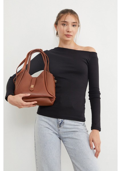 Suni Deri Fermuarlı Yavrulu Kol Çantası modelleri