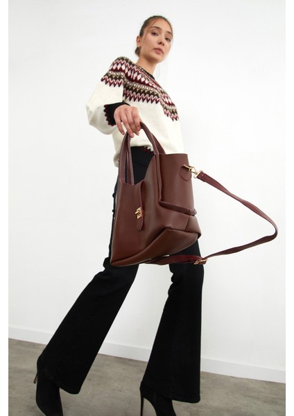 Suni Deri Fermuarlı Yavrulu Kol Çantası modelleri