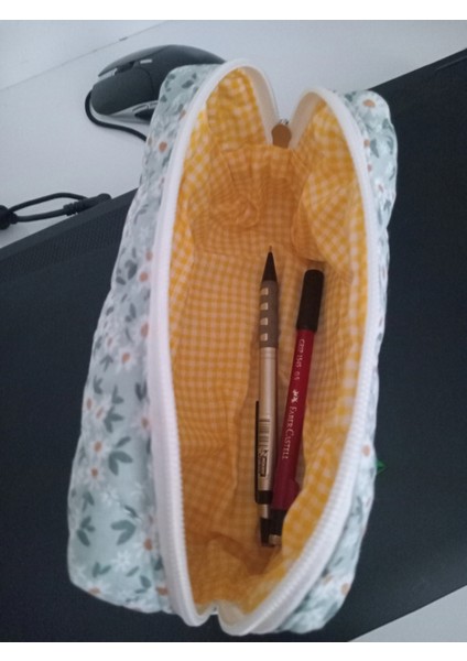 Yeşil Mini Papatya Desenli Elyaf Dolgulu Kalemlik, Okul ve Ofis Için Şık Saklama Kutusu fiyatları