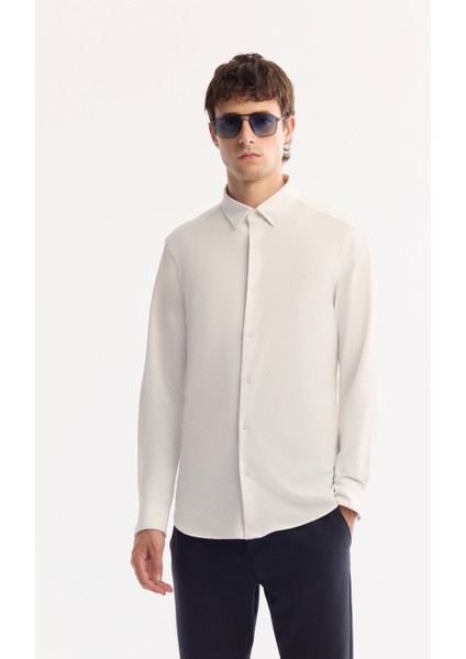 Erkek Beyaz Klasik Yaka Hızlı Kuruyan Non-Iron Slim Fit Gömlek A52Y2122