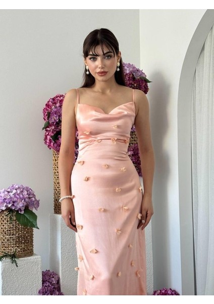 Dora Çiçek Detaylı Elbise fırsatları