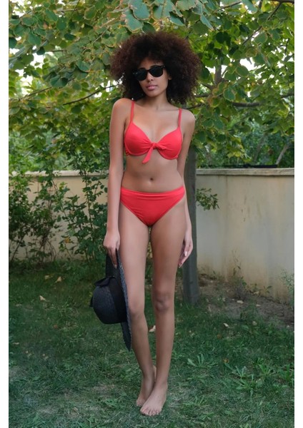 Kadın Destekli Fiyonklu Alt Üst Kırmızı Bikini Takım modelleri