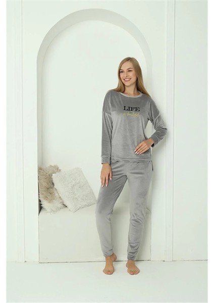 Kadın Kadife Gri Pijama Takım fırsatları