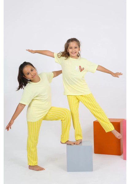 Kız Çocuk Kısa Kol Sarı Penye Pijama Takım fırsatları