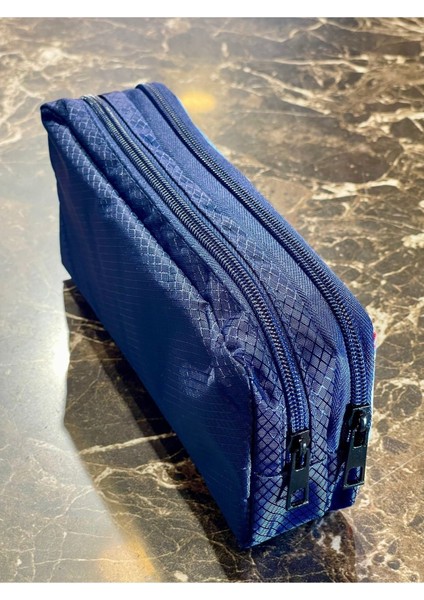 Mavi Desenli Çocuk Kalemlik, Helikopter ve Araba Detaylı, Çift Bölmeli, 21X11X6CM indirimleri