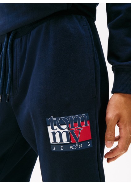 Lacivert Erkek Eşofman Altı DM0DM22094C1G Tjm Slım Rwb Flag Swe modelleri