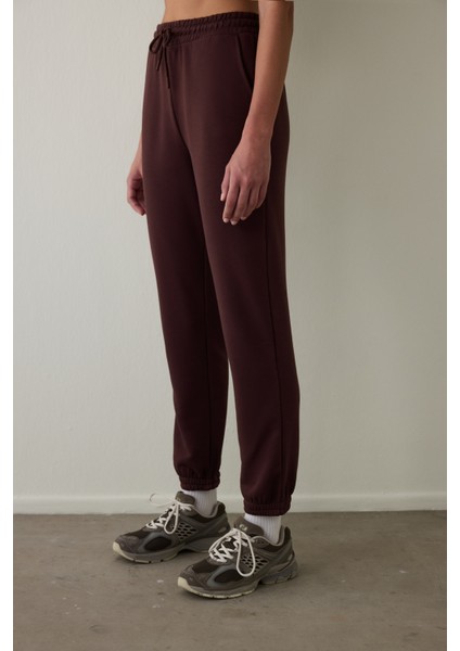 Kahverengi Normal Bel Bağlama Detaylı Jogger Eşofman Altı