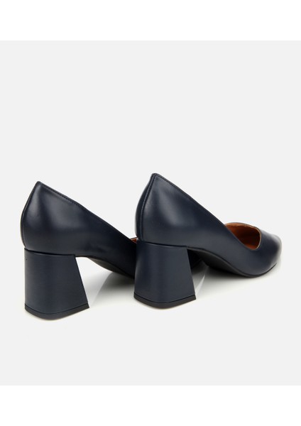 01AYH312470A680 KADIN Deri Lacivert Kalın Topuklu Ayakkabı fırsatları