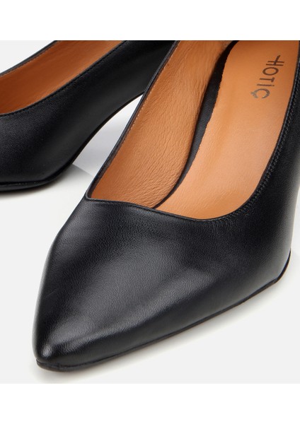 01AYH312480A100 KADIN Deri Siyah Esnek Tabanlı Stiletto modelleri