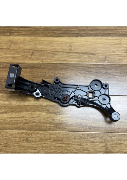 Bmw 540D Xdrıve 2018 Kaput Açma Kolu Braketi 51237343390, 5123-7343390 Ön Tampon Kapağı Braketi (Yurt Dışından) indirimleri