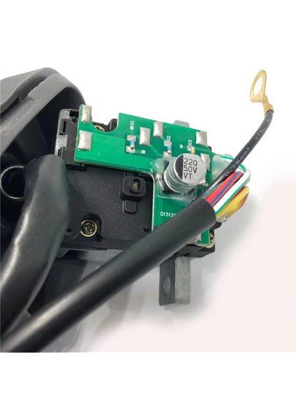 81255090085 Kamyon Dönüş Sinyali Direksiyon Kolonu Silecek Anahtarı Man Kamyon Kombinasyon Anahtarı 81255090118 (Yurt Dışından) modelleri