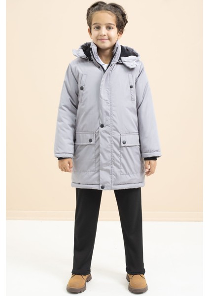 Gri Içi Kürklü Çıtçıtlı Cepli Uzun Kesim Erkek Çocuk Kapüşonlu Şişme Mont 21448 modelleri