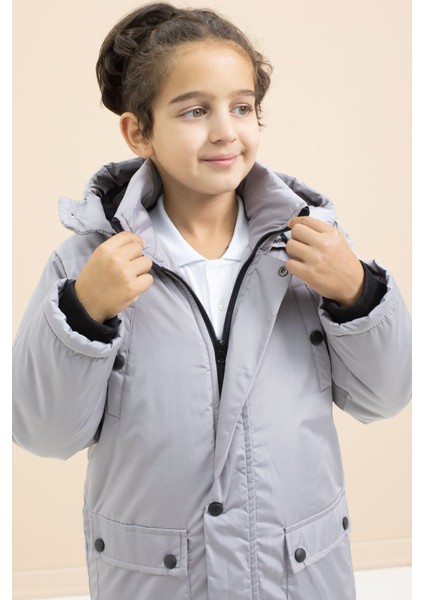 Gri Içi Kürklü Çıtçıtlı Cepli Uzun Kesim Erkek Çocuk Kapüşonlu Şişme Mont 21448 fırsatları