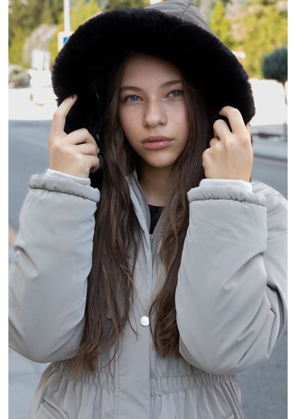 Bej Cep Detaylı Içi Kürklü Çıkarılabilir Kapüşonlu Kız Çocuk Şişme Mont 21336 indirimleri