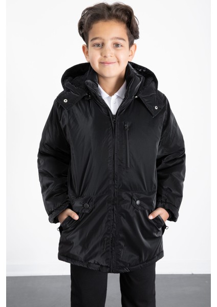 Siyah Fermuarlı Göğüs Cepli Içi Kürklü Erkek Çocuk Kapüşonlu Mont 21356