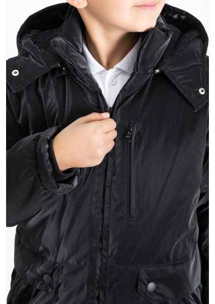 Siyah Fermuarlı Göğüs Cepli Içi Kürklü Erkek Çocuk Kapüşonlu Mont 21356 indirimleri