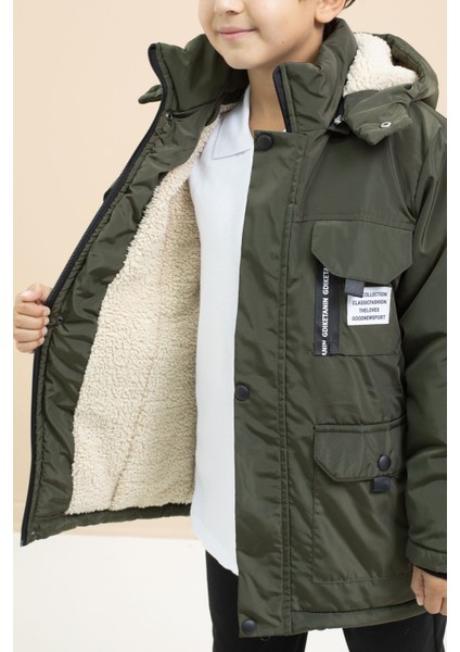 Haki Yazı Detaylı Göğüs Cepli Içi Kürklü Erkek Çocuk Kapüşonlu Mont 21476 fiyatları