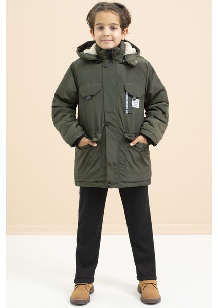 Haki Yazı Detaylı Göğüs Cepli Içi Kürklü Erkek Çocuk Kapüşonlu Mont 21476 fırsatları