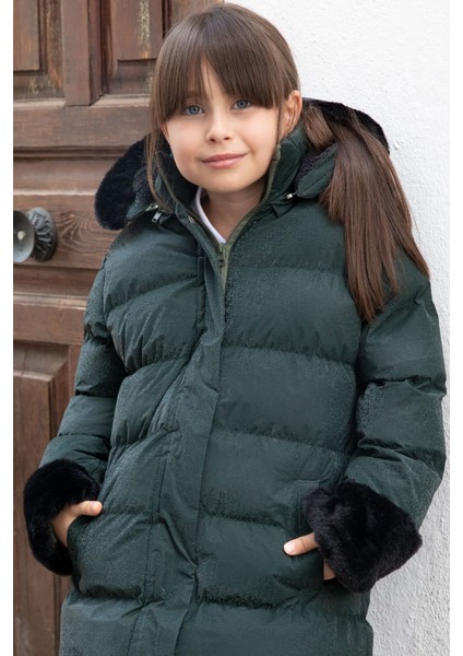 Yeşil Kolu Kürk Detaylı Içi Yünlü Kız Çocuk Kapüşonlu Şişme Mont 21333 fiyatları