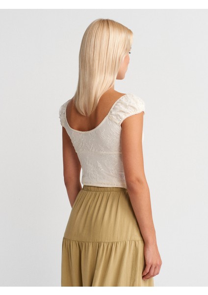 31848 Fiyonk Detaylı Dantel Top-Ekru fiyatları