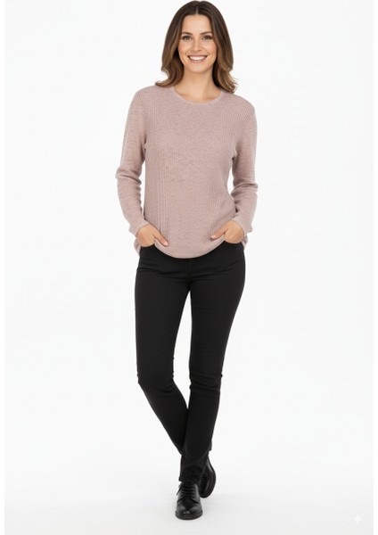 Kadın Kışlık Pamuklu Örme Ince Triko Anne Kazak Yuvarlak Yaka Desenli Uzun Kol Rahat Kesim Tam Kalıp