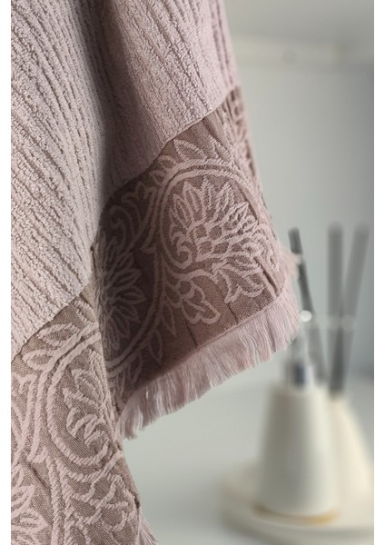 Püsküllü Bambu Banyo Havlusu - Lila Renk Ekstra Yumuşak Havlu - 70X140 cm - Kabartma Bordürlü