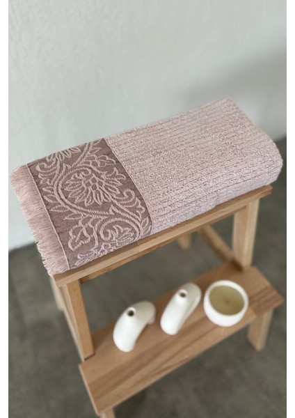 Püsküllü Bambu Banyo Havlusu - Lila Renk Ekstra Yumuşak Havlu - 70X140 cm - Kabartma Bordürlü