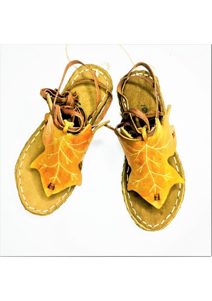 Dikişli Bağcıklı Sarı Sandalet fırsatları